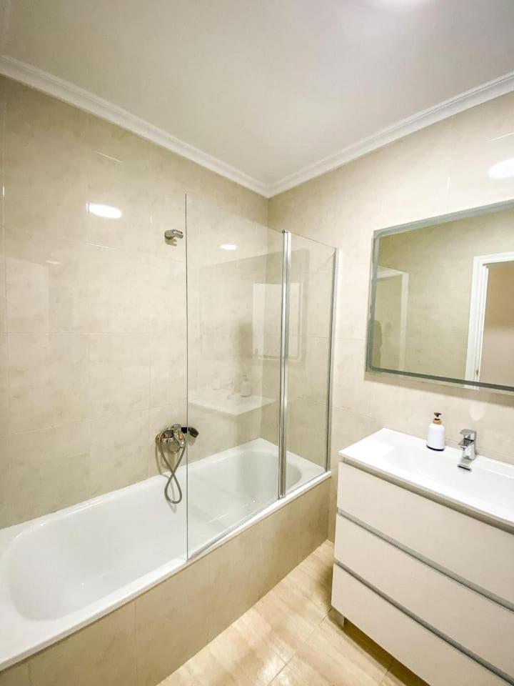 Residencial Leyra, Piso Centrico De 6 Habitaciones, 8 Camas Salamanca Esterno foto